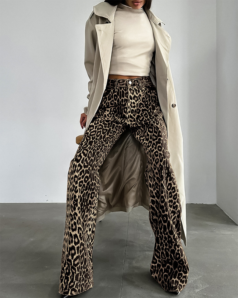 Pantalones casuales con estampado de leopardo