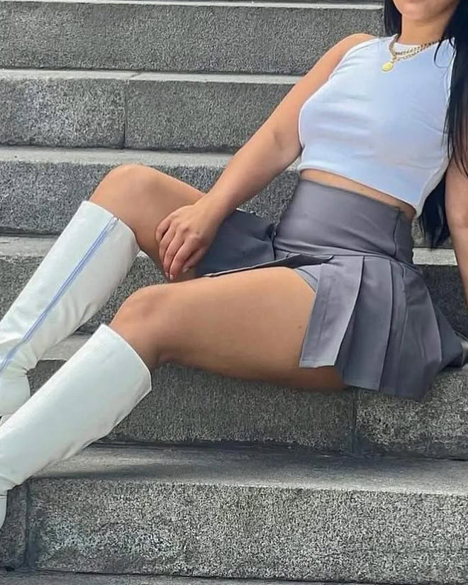 Falda corta plisada mini