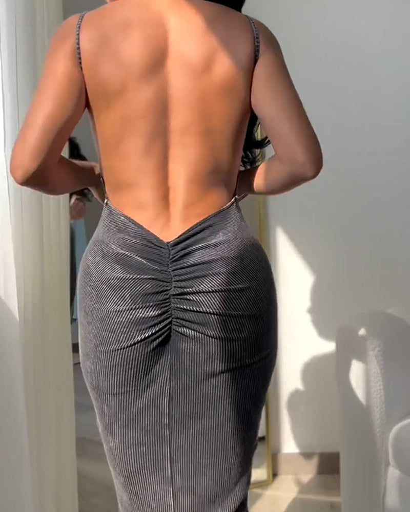 Hermoso vestido con espalda y ceñido a la cadera (pre-venta)