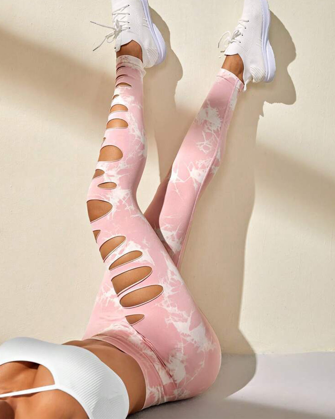 Pantalones de yoga con efecto tie-dye y cintura alta con abertura y levantamiento de cadera