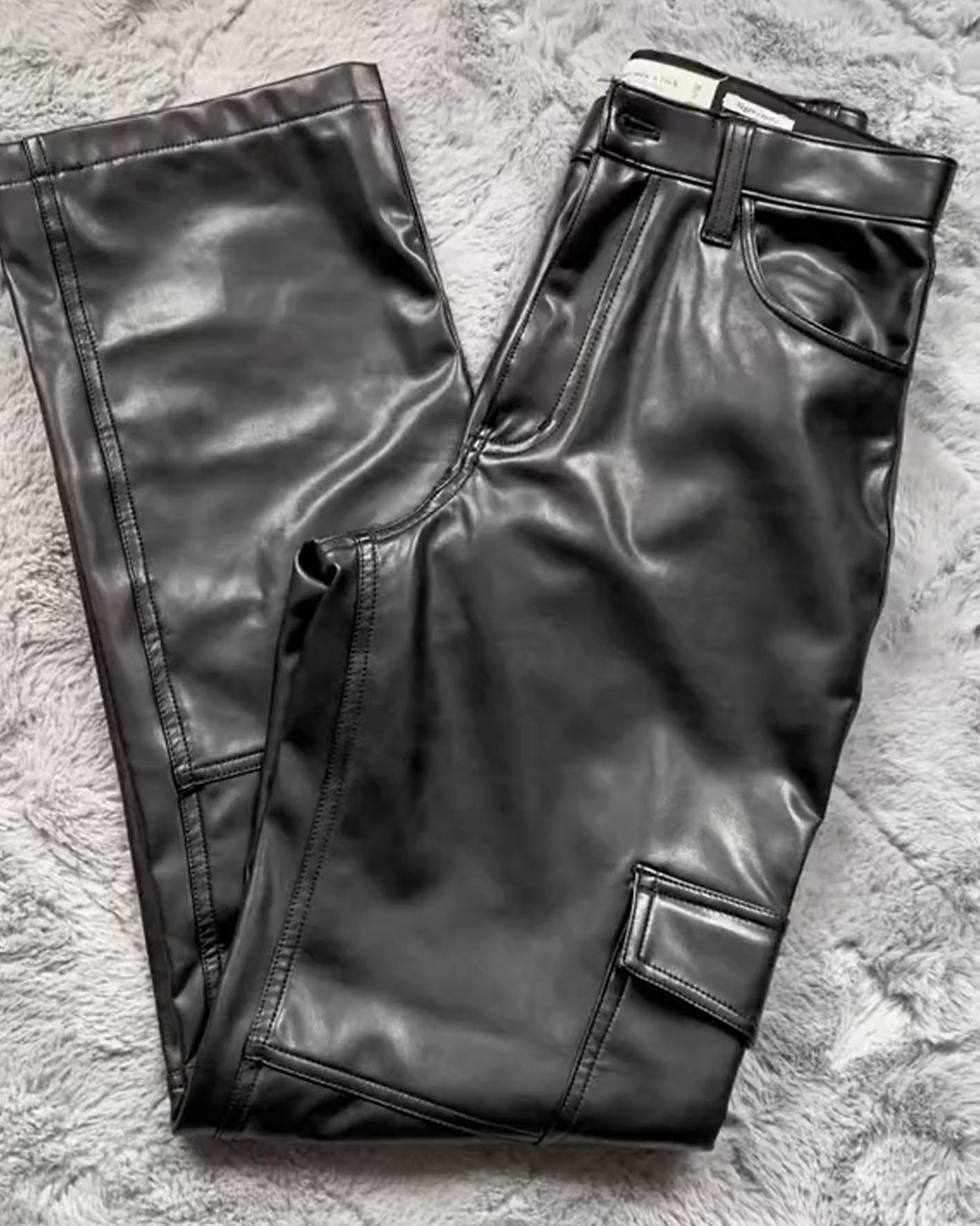 Pantalón Bolsillo Ecopiel