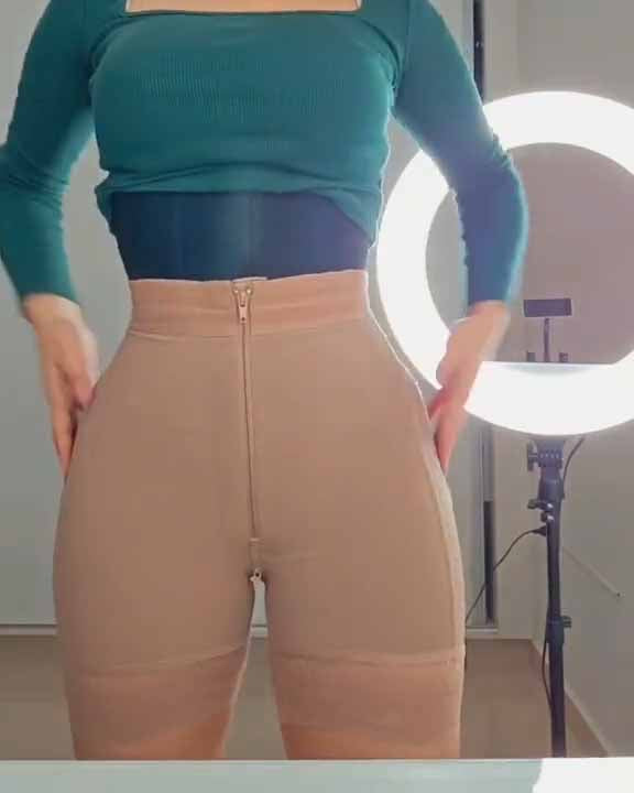 Pantalones cortos de levantamiento de glúteos con cremallera y ganchos internos