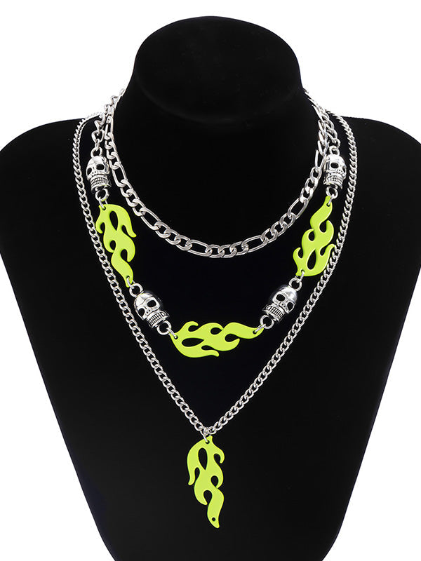 Collar multicapa geométrico con calavera de llama fluorescente