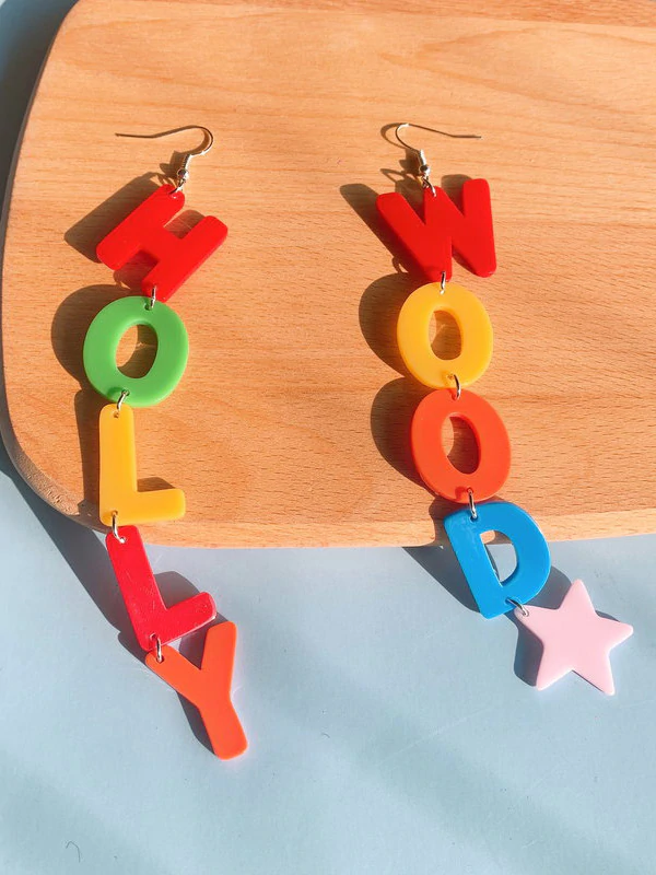 Pendientes coloridos de letras personalizadas de HOLLYWOOD