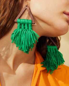 Pendientes de borlas trenzadas de madera boho