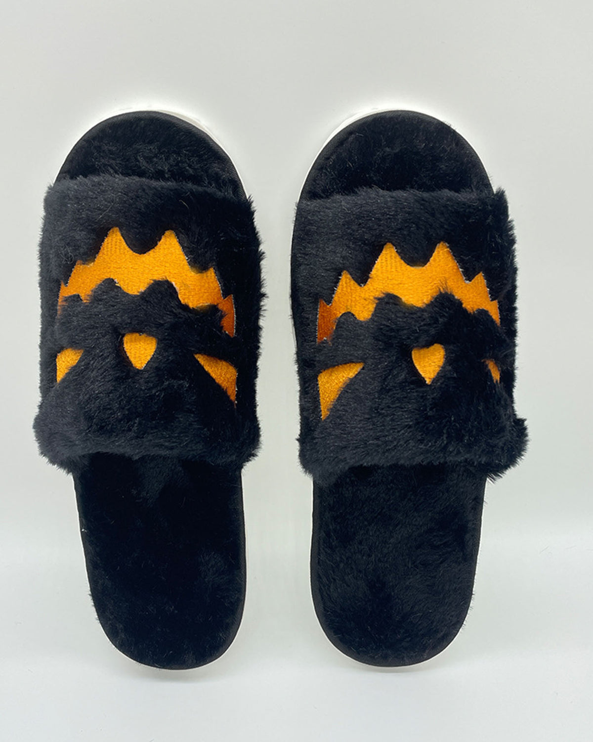 Pantuflas de calabaza con punta abierta de felpa